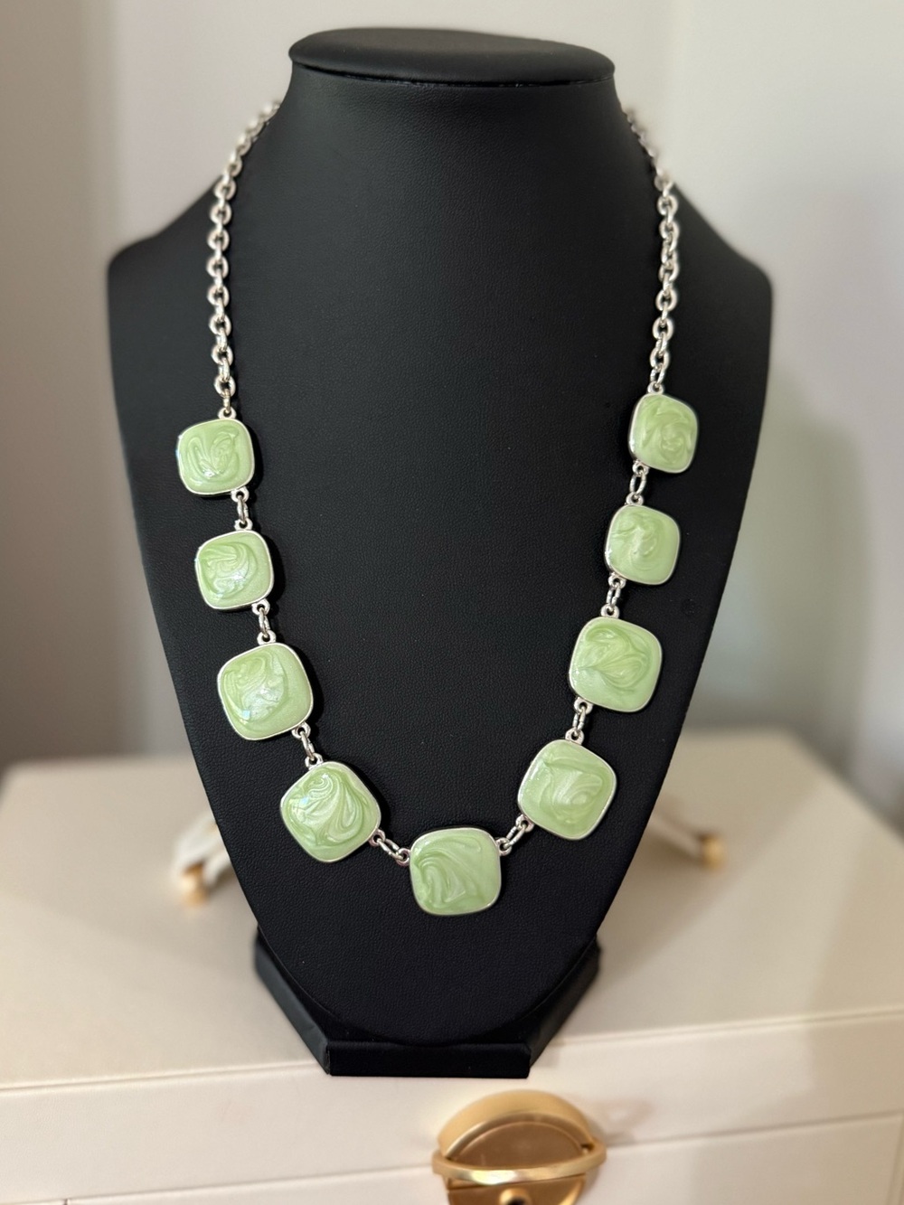 Light Green swirl stone Square Link Necklace